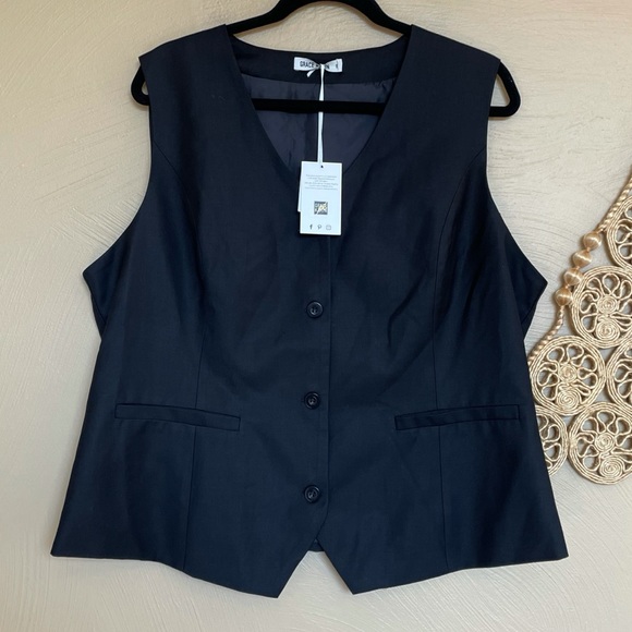 Grace Karin Jackets & Blazers - Grace Karin Black Button Down Vest, XXL NWT